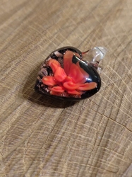 Skleněný přívěsek srdce 21x21 mm barva oranžová