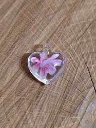 Skleněný přívěsek srdce 21x21 mm barva růžová