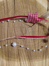 Stuha hvězdy a perly barva červená