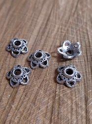 Dekorační kaplík 11 mm barva platina