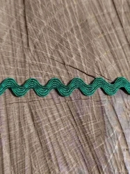 Hadovka šíře 4 mm barva zelená tmavší
