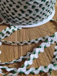 Hadovka ozdobná šíře 4 mm barva bílo zelená