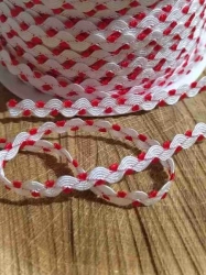 Hadovka ozdobná šíře 4 mm barva bílo červená