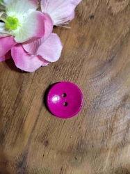 Dřevěný dekorační knoflík, Barva Růžová tmavá 