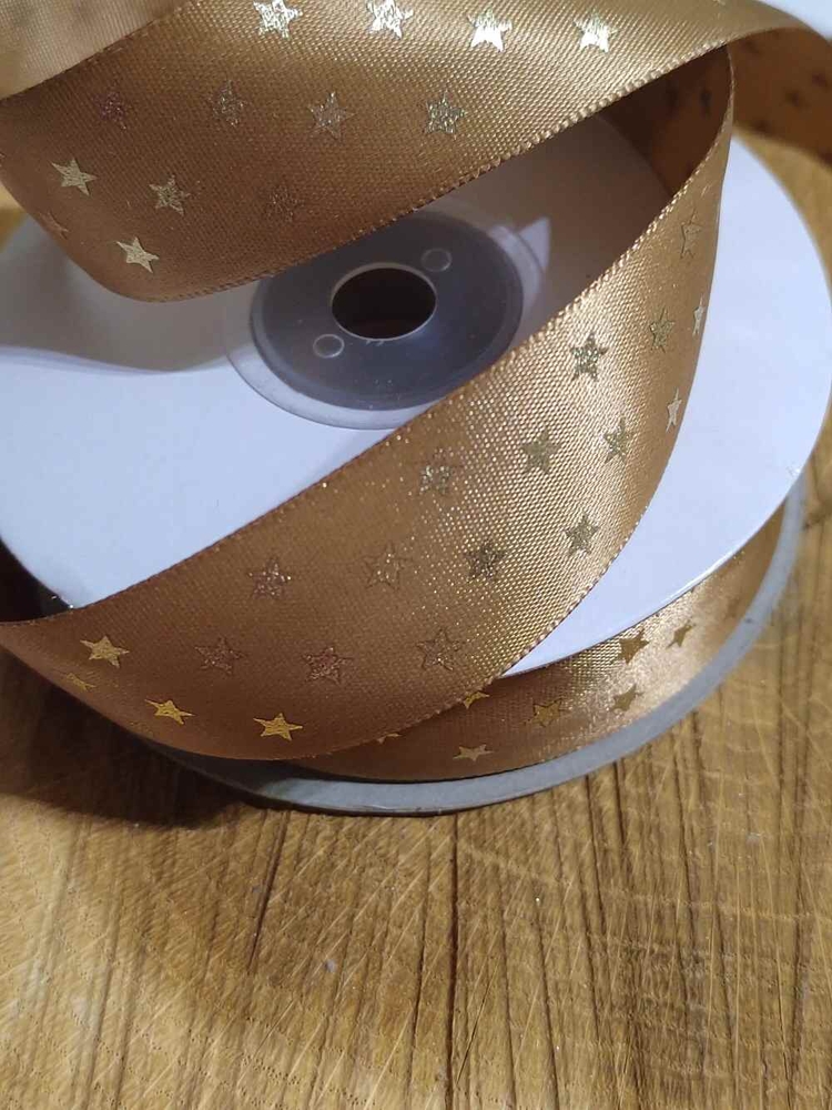 Stuha hvězdy šíře 25 mm vánoční hnědo zlatá