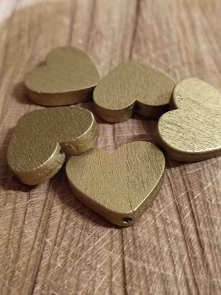 Dřevěné korálky srdce metalické 21x23 mm 5 ks barva zlatá