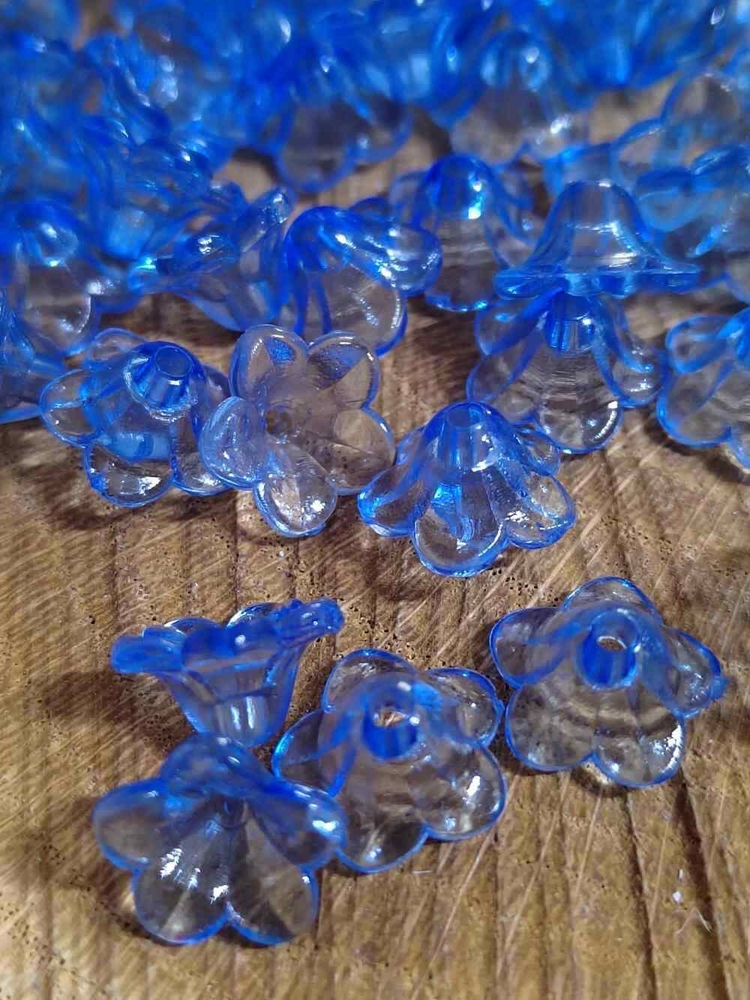 Plastové korálky zvoneček / sukýnka 12 mm 100 ks modré