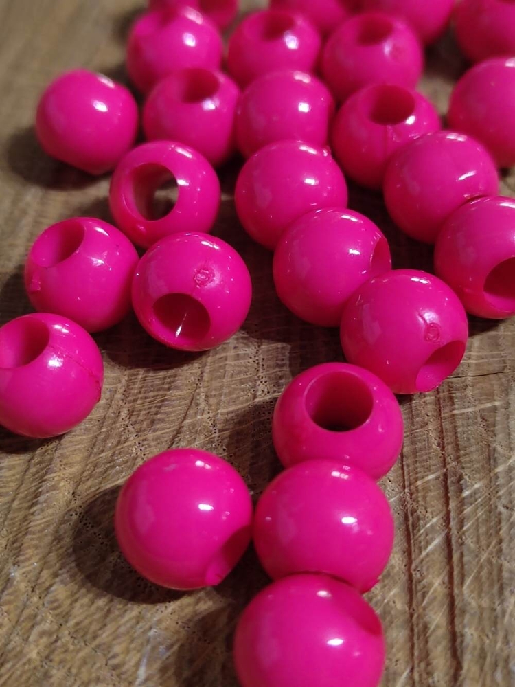 Plastové korálky s velkým průvlekem 25 ks 7x10 mm barva malinová 
