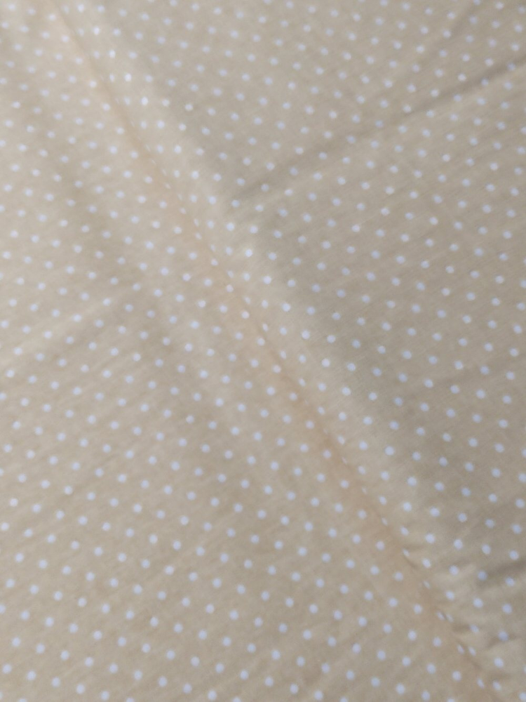 Bavlněná látka / plátno puntíky větší krémová