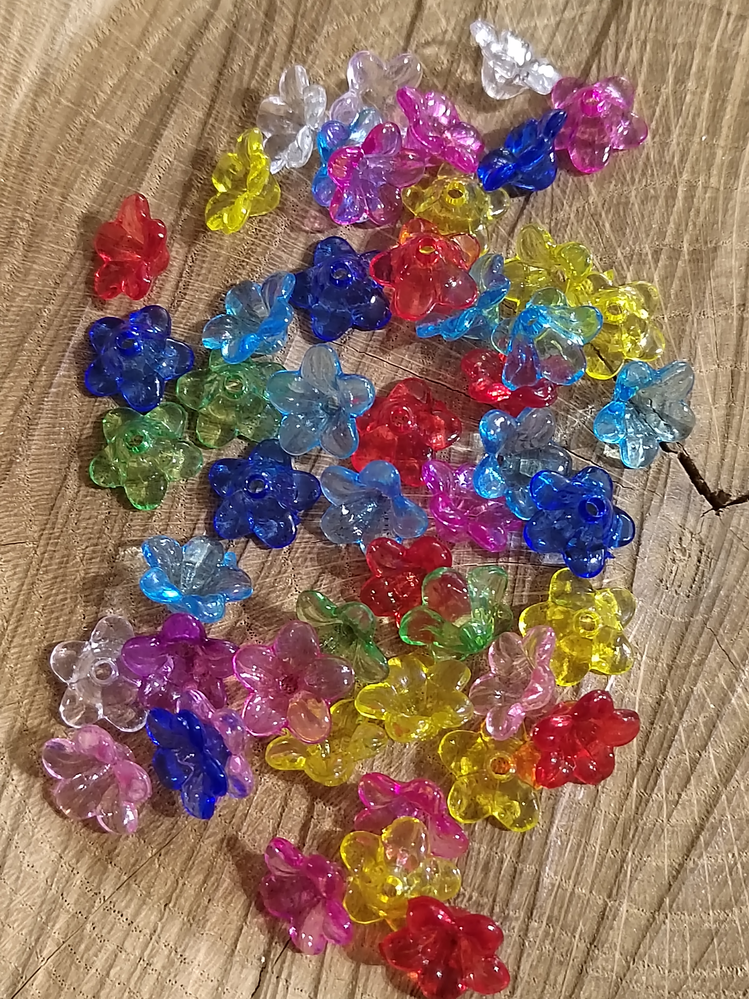 Plastové korálky zvoneček 12 mm 50 ks barva mix