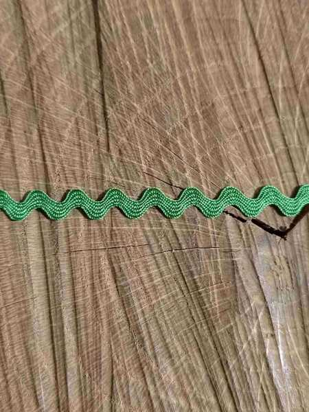 Hadovka šíře 4 mm barva zelená světlá