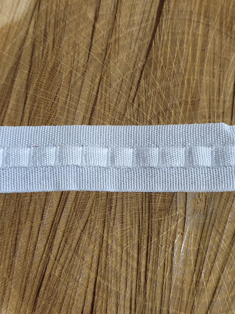 Záclonovka šíře 23 mm 