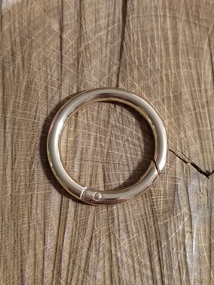 Karabina kulatá na kabelky 32 mm barva zlatá
