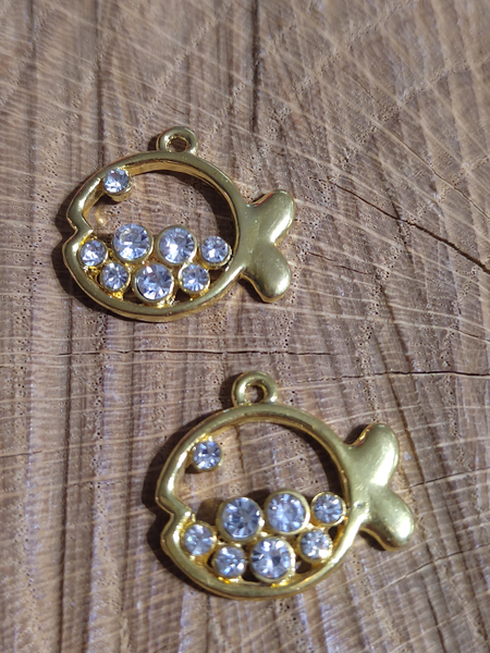 Přívěsek ryba s broušenými kamínky 18x19 mm