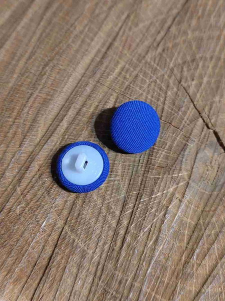 Knoflík potažený průměr 14 mm modrá